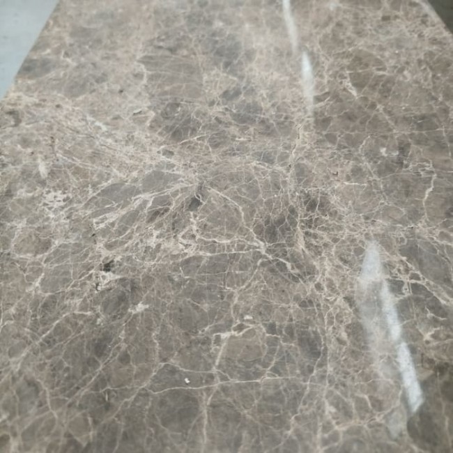 Мраморный подоконник коричневого цвета Emperador Dark 1200х300х20 мм.